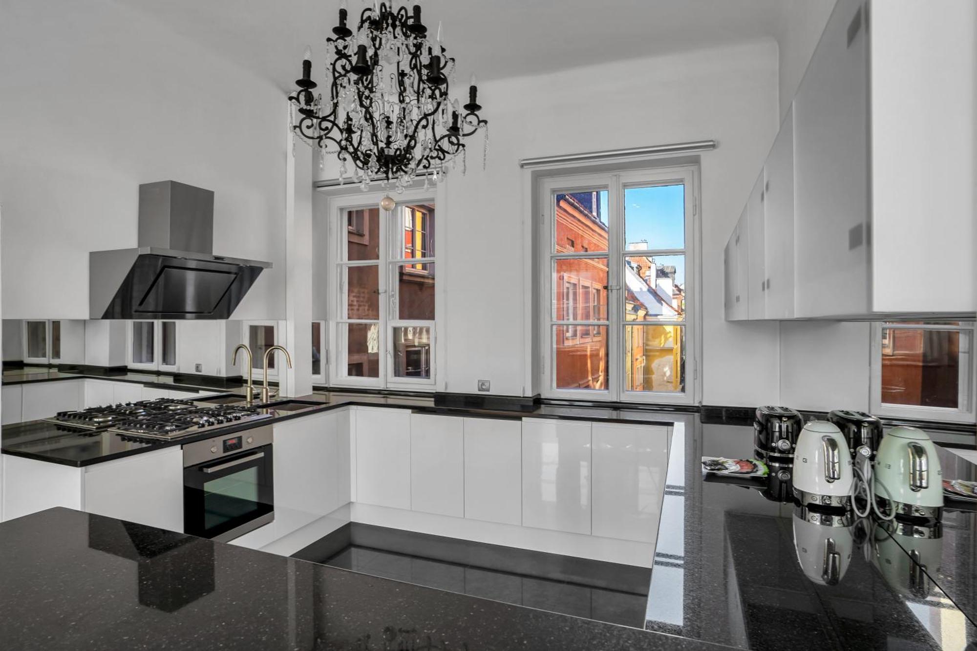 Warsaw Castle Apartments - Prime Location, Historic City Center, Castle View, Fast Internet - By Rentujemy エクステリア 写真